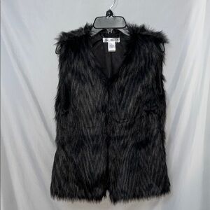 Say What Faux Fur Black Vest Size Small